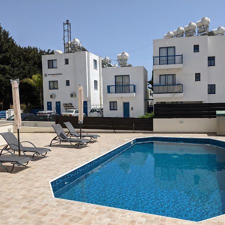 Cosy Apartment In Kato Paphos With Pool Access Zewnętrze zdjęcie