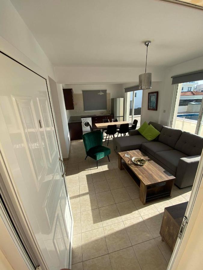 Cosy Apartment In Kato Paphos With Pool Access Zewnętrze zdjęcie