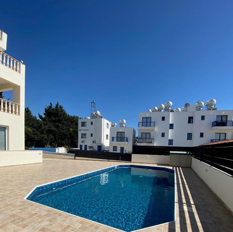 Cosy Apartment In Kato Paphos With Pool Access Zewnętrze zdjęcie
